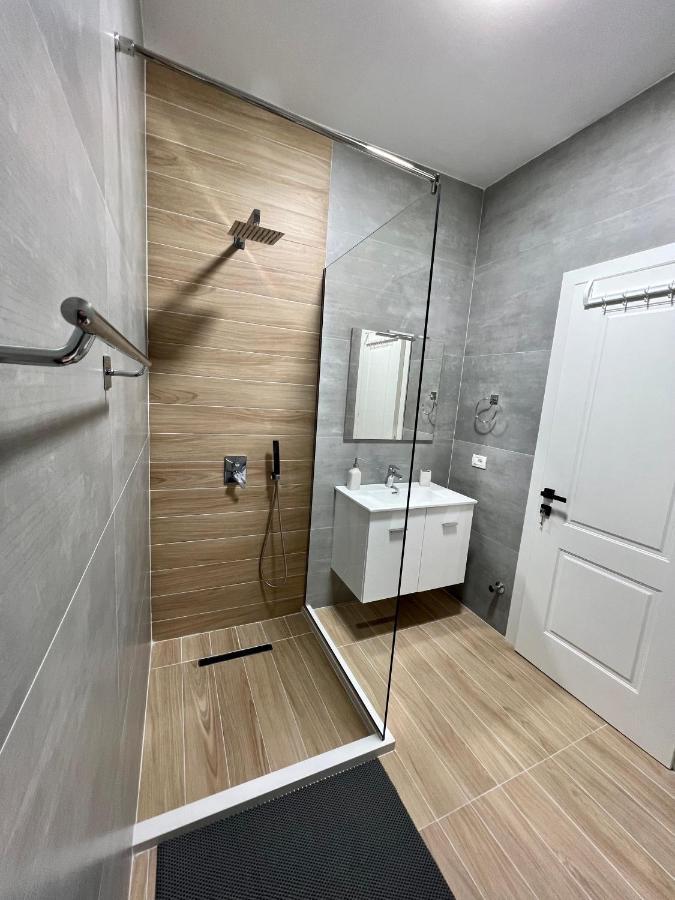 Apartament George Apartments2023 *